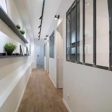 Brand New Flat For 8 People, 3 Bedrooms דירה פריז